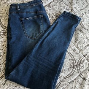 Lightly Washed Denim Jeggings